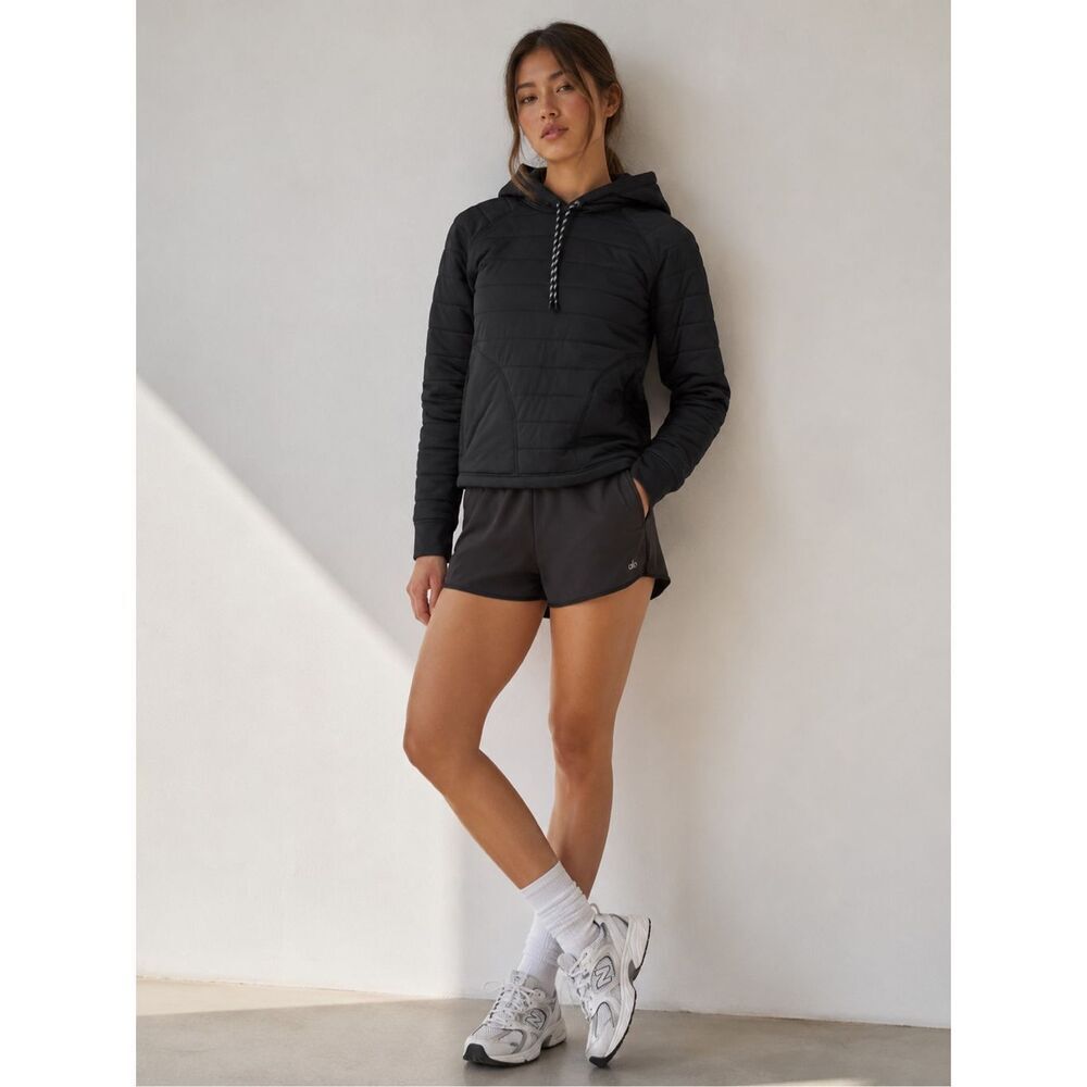 Nearly new  Lululemon Black Quilted Pullover Hoodie | Lightweight Dynamic Moveme